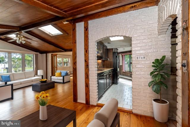 520 Powell Road Mount Holly, NJ 08060 - Photo 5 of 65 a living room with furniture and a potted plant