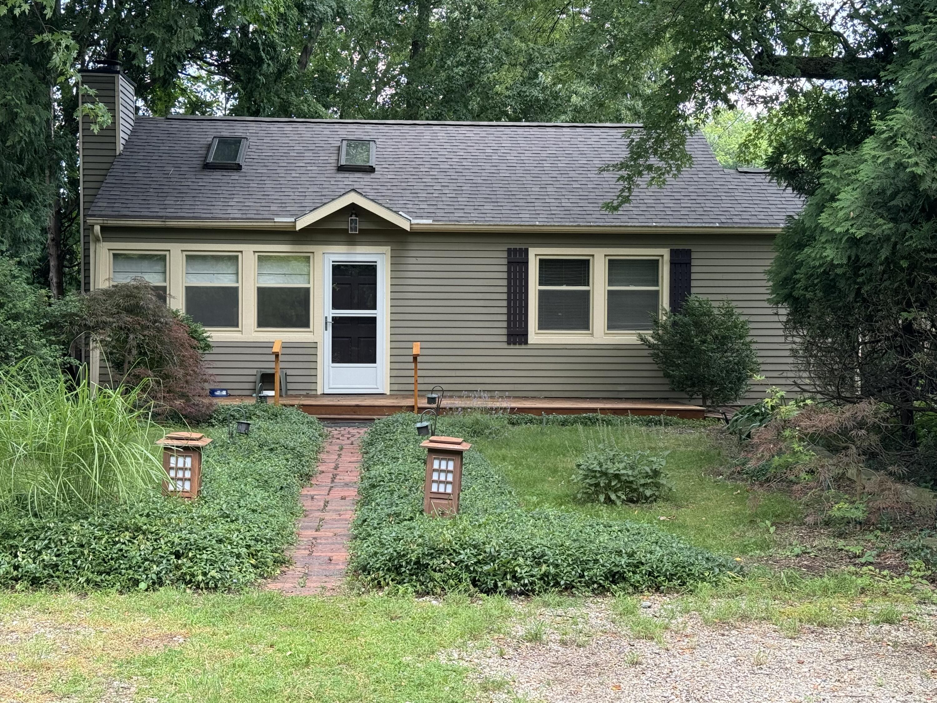 13647 Prairie Road Harbert, MI 49115 - Photo 1 of 9 Front