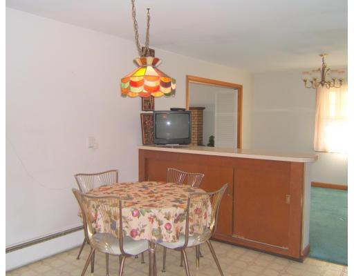 48 Marcia Road Wilmington, MA 01887 - Photo 8 of 9 Gallery Image 8