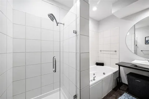 $314,000 | 805 Peachtree Street Northeast, Unit 318, Atlanta, GA 30308
