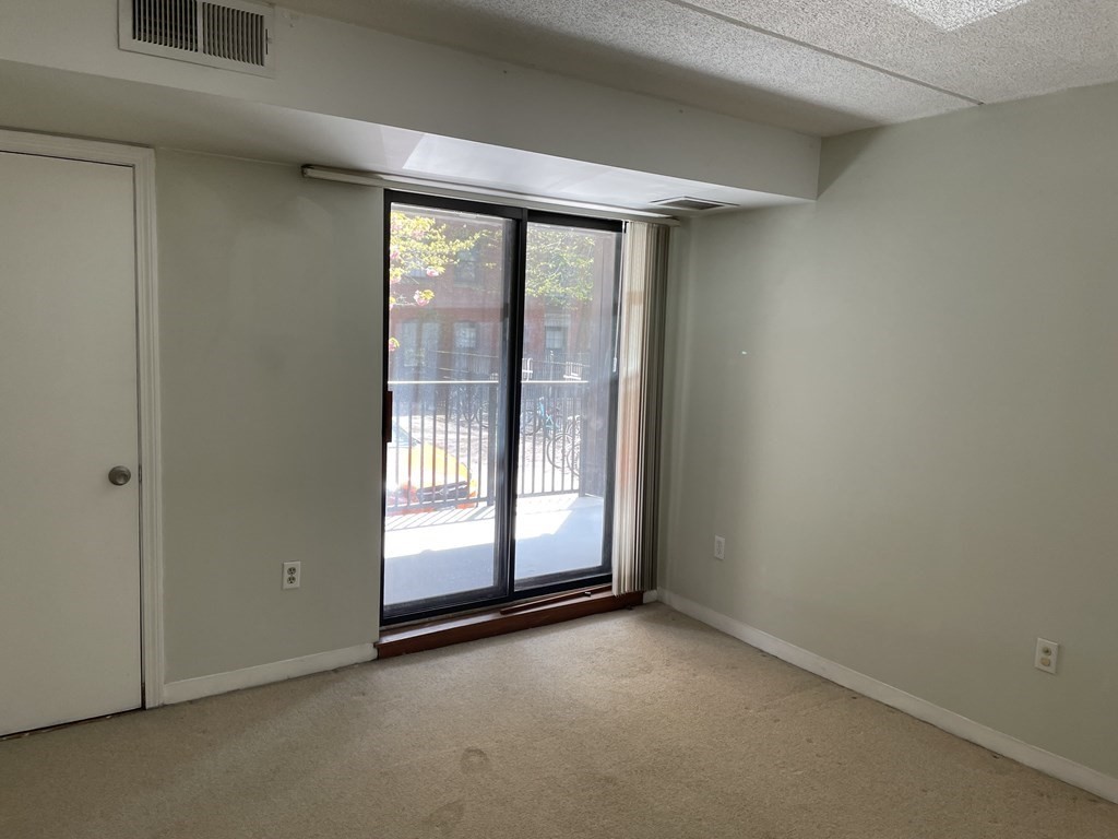 60 Rantoul Street, Unit 111N Beverly, MA 01915 - Photo 11 of 41 Gallery Image 11