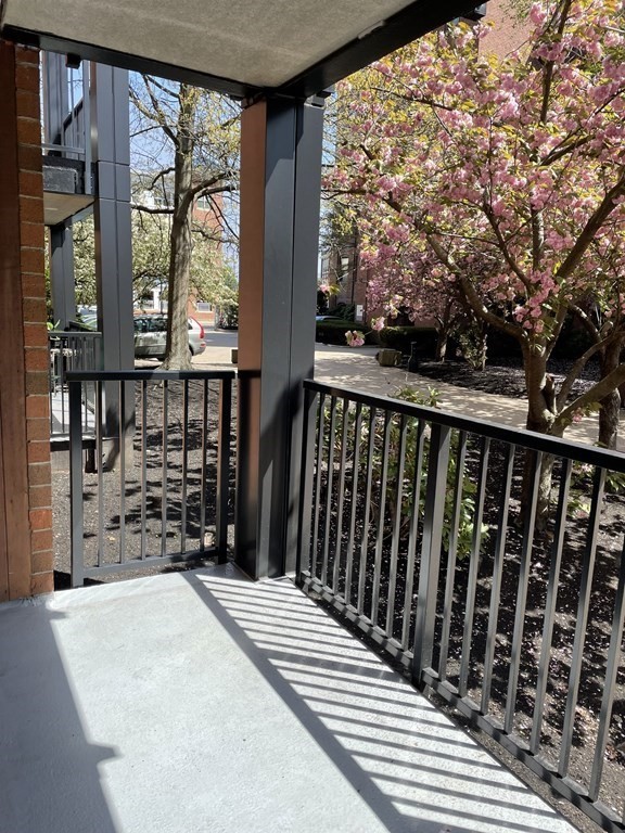 60 Rantoul Street, Unit 111N Beverly, MA 01915 - Photo 14 of 41 Gallery Image 14
