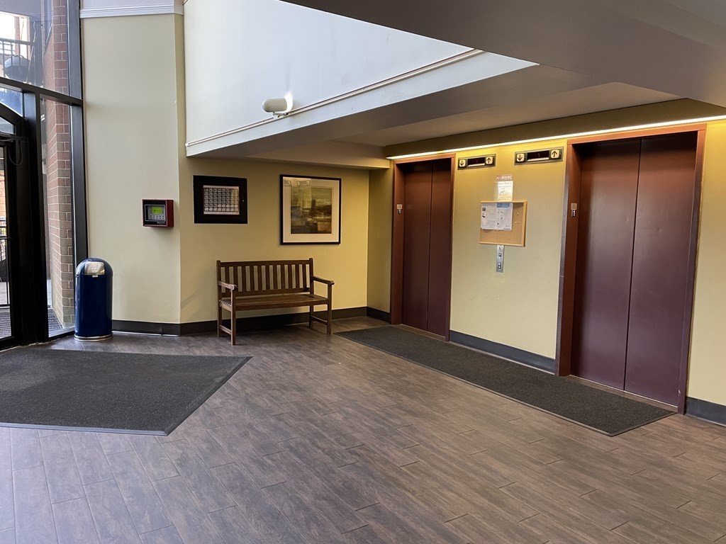 60 Rantoul Street, Unit 111N Beverly, MA 01915 - Photo 3 of 41 Gallery Image 3