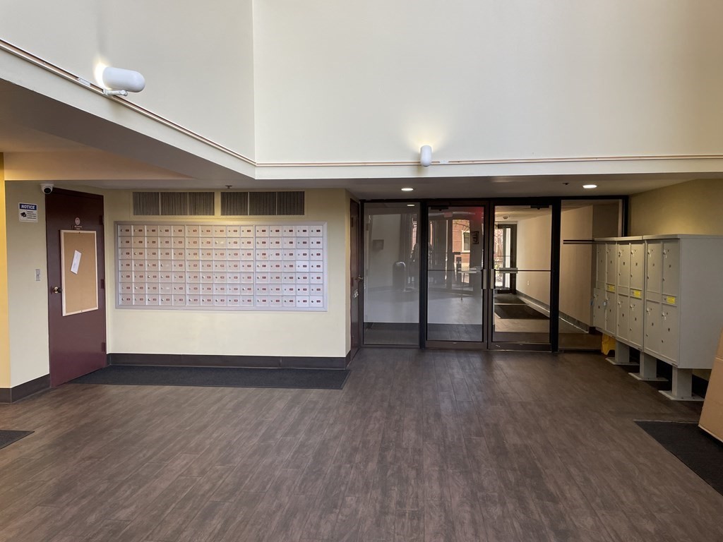 60 Rantoul Street, Unit 111N Beverly, MA 01915 - Photo 4 of 41 Gallery Image 4