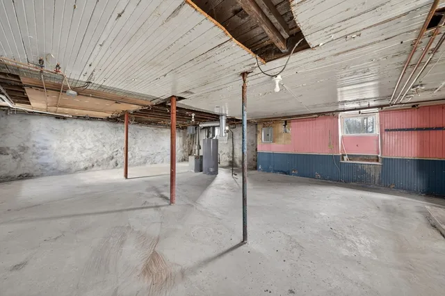 $399,000 | 165 Grant Street, Fall River, MA 02721