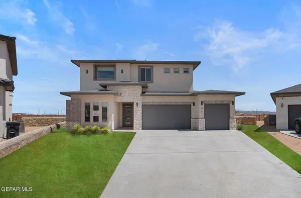 $465,000 | 145 Dawson Street, Santa Teresa, NM 88008