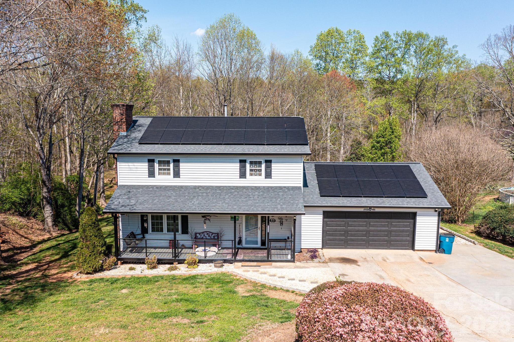 3229 15th Avenue Northeast Conover, NC 28613 - Photo 2 of 39