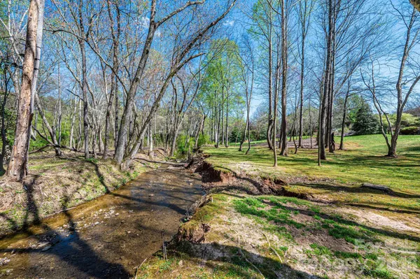 $379,900 | 3229 15th Avenue Northeast, Conover, NC 28613