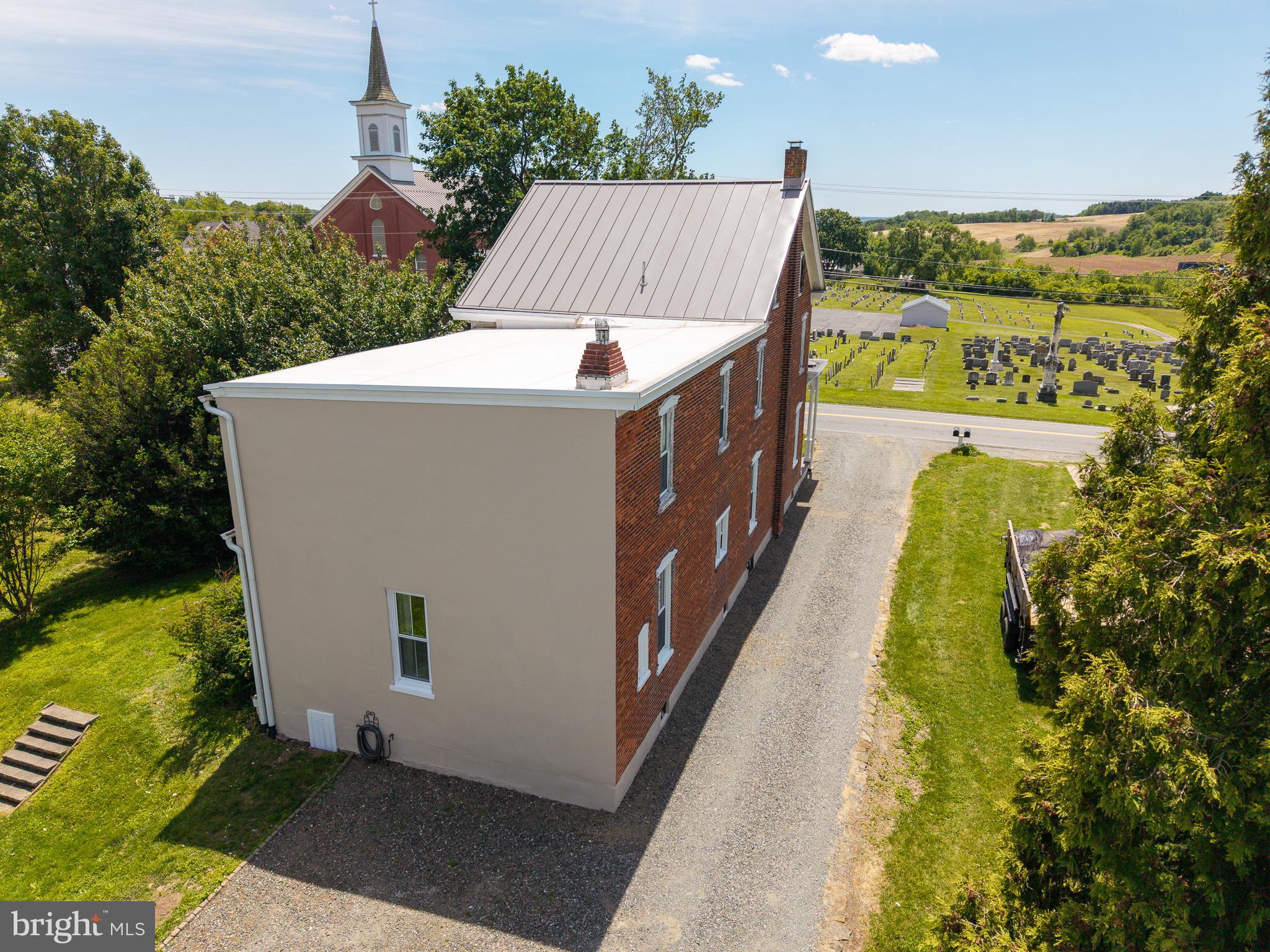 225 Niantic Road Barto, PA 19504 - Photo 16 of 82