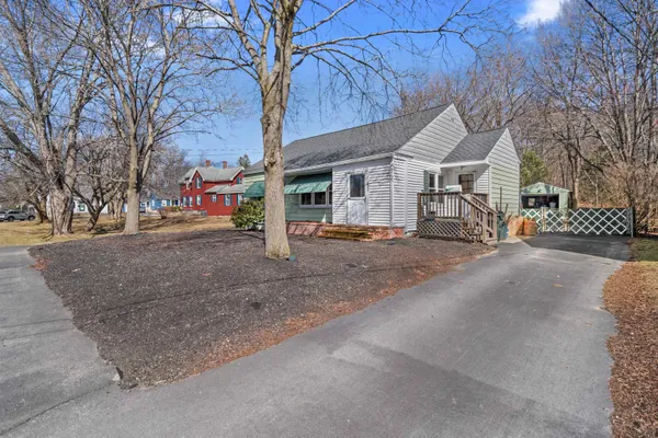 $400,000 | 204 South Taylor Street, Manchester, NH 03103