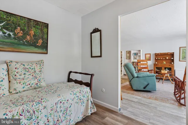 $180,000 | 100 West Avenue, Unit 119S, Jenkintown, PA 19046