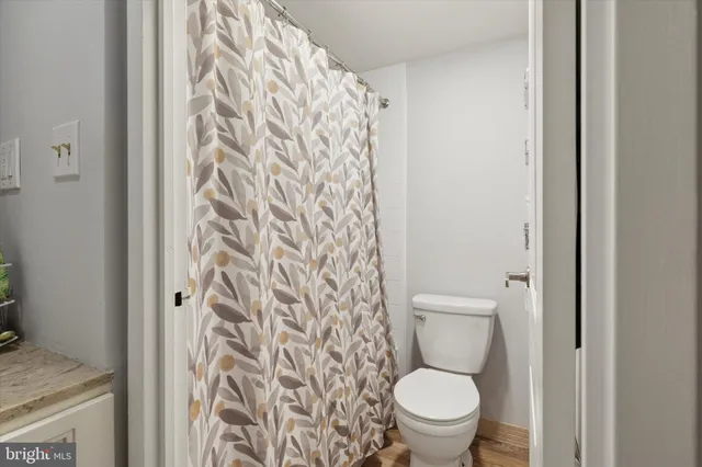 $180,000 | 100 West Avenue, Unit 119S, Jenkintown, PA 19046