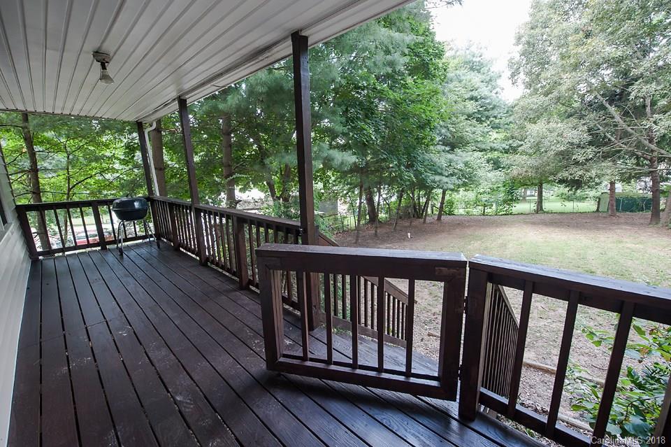 288 Deaverview Road, Unit B Asheville, NC 28806 - Photo 25 of 28 a view of roof deck