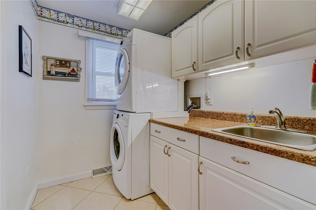 122 Wayne Drive Greece, NY 14626 - Photo 30 of 50