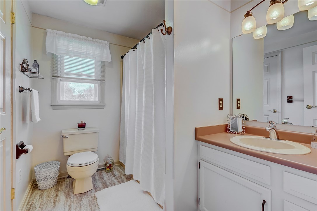 122 Wayne Drive Greece, NY 14626 - Photo 33 of 50