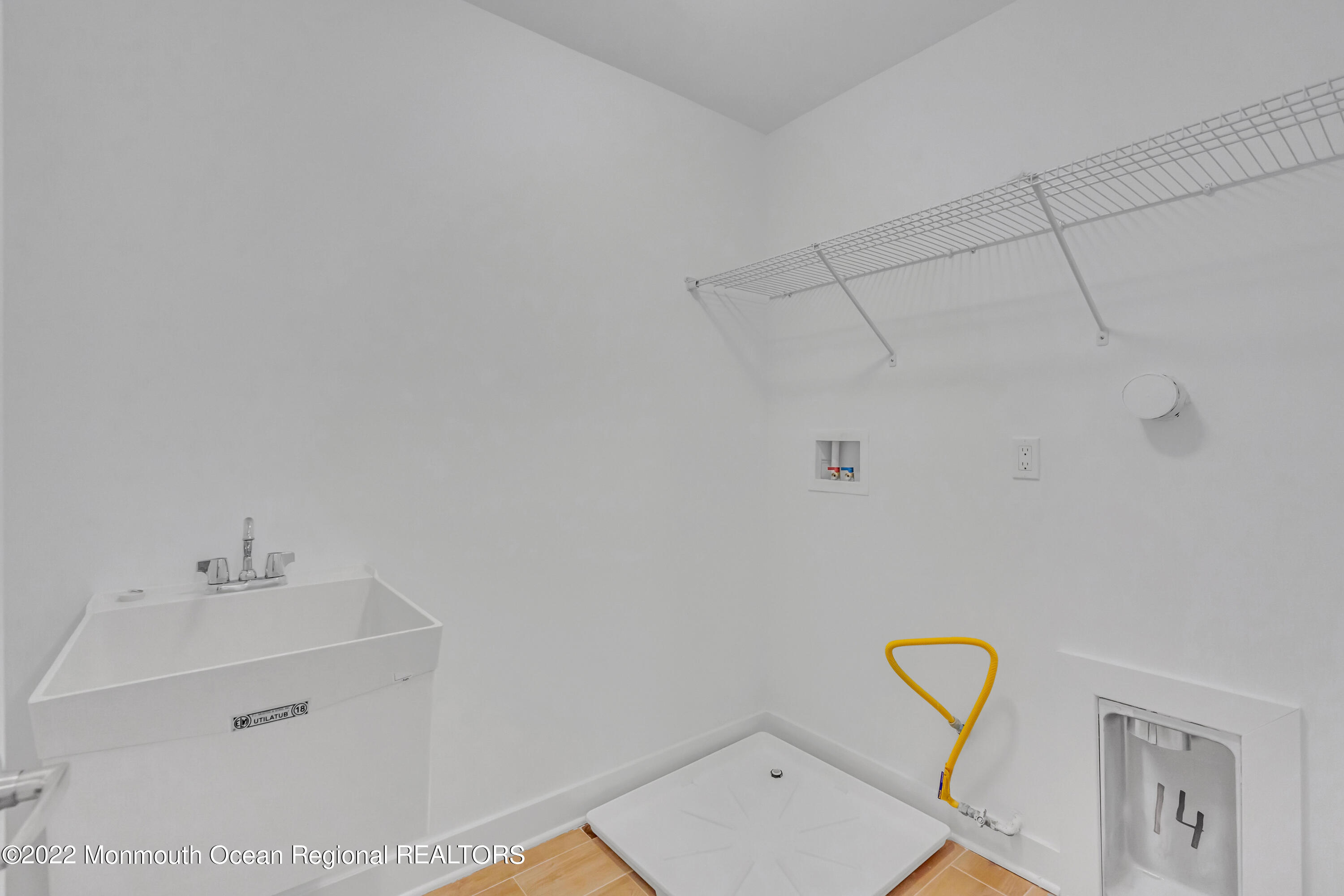 26 Kitchen Avenue Old Bridge, NJ 08857 - Photo 27 of 38 a view of a bathroom