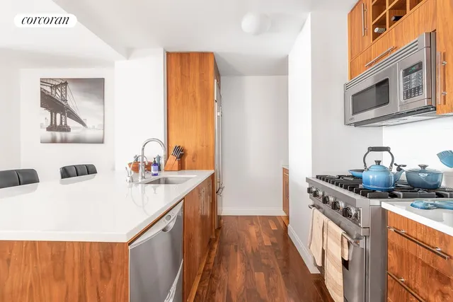 $800,000 | 88 Greenwich Street, Unit 1019 | Financial District