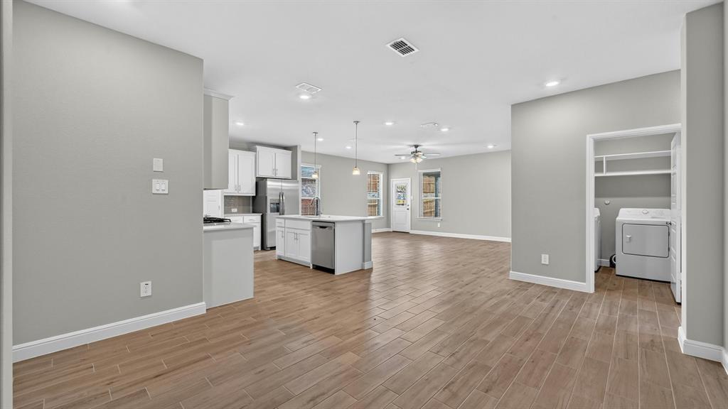 724 Rubicon Road Justin, TX 76247 - Photo 5 of 27