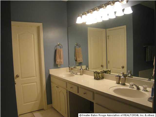 10632 Springglen Court Baton Rouge, LA 70810 - Photo 8 of 10
