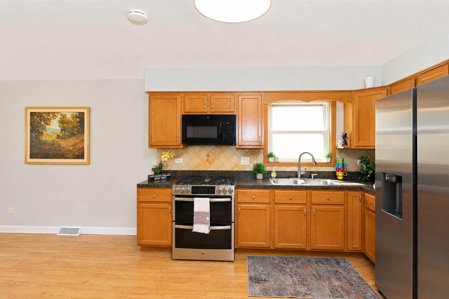 136 May Street Addison, IL 60101 - Photo 10 of 32 Gallery Image 10