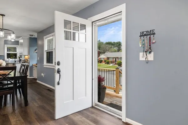 $345,000 | 204 Burnley Drive, Staunton, VA 24401