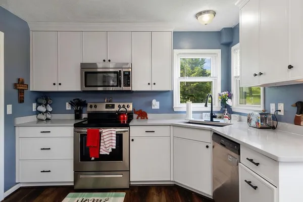 $345,000 | 204 Burnley Drive, Staunton, VA 24401