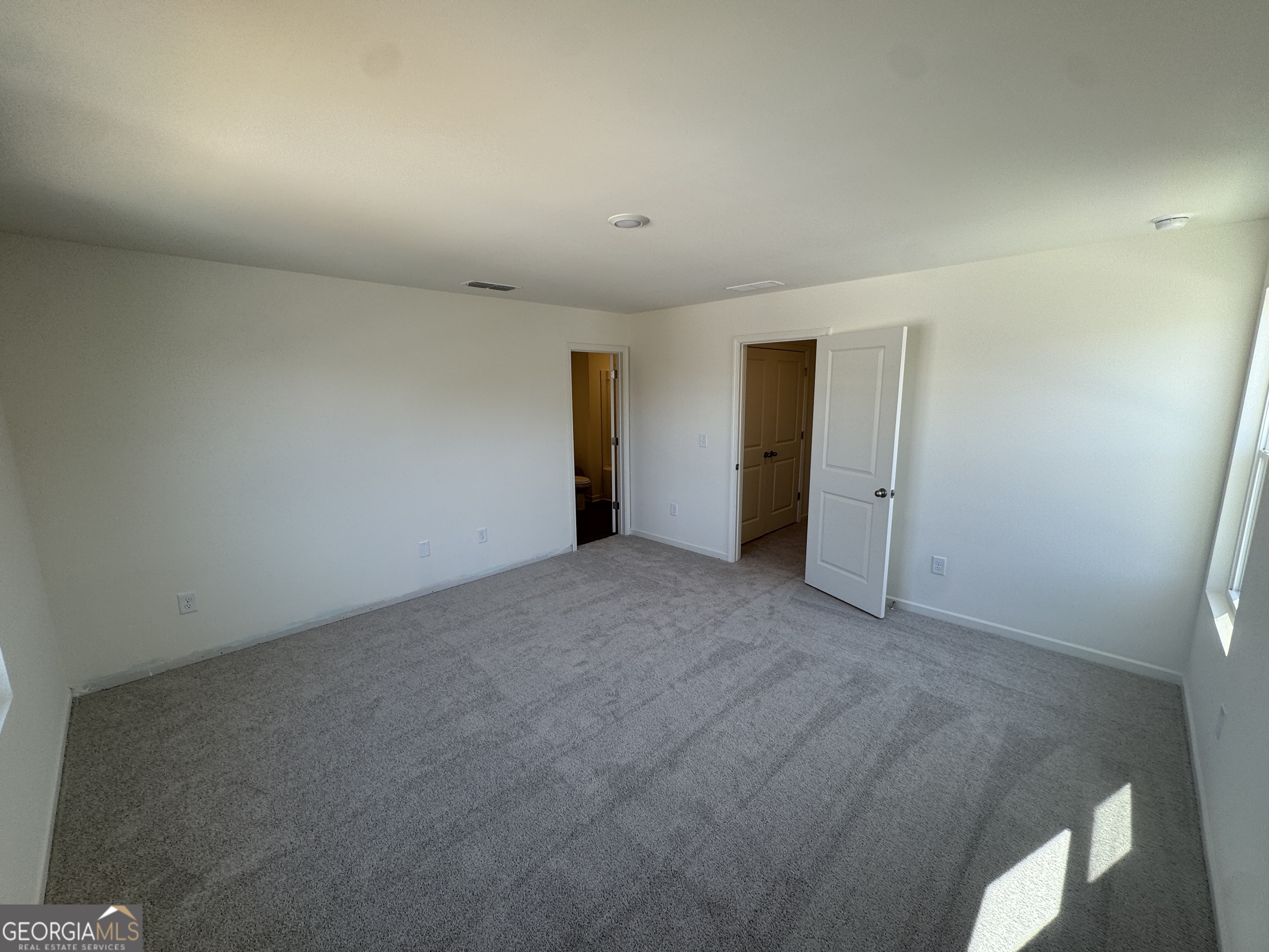 423 Towson Street, Unit 233 Villa Rica, GA 30180 - Photo 10 of 18 a view of an empty room