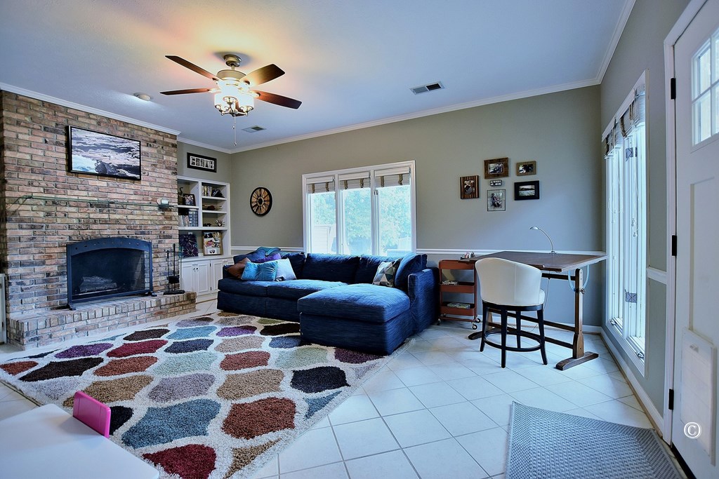 6260 Seminary Road Columbus, GA 31904 - Photo 22 of 28 In Law Suite/ Den