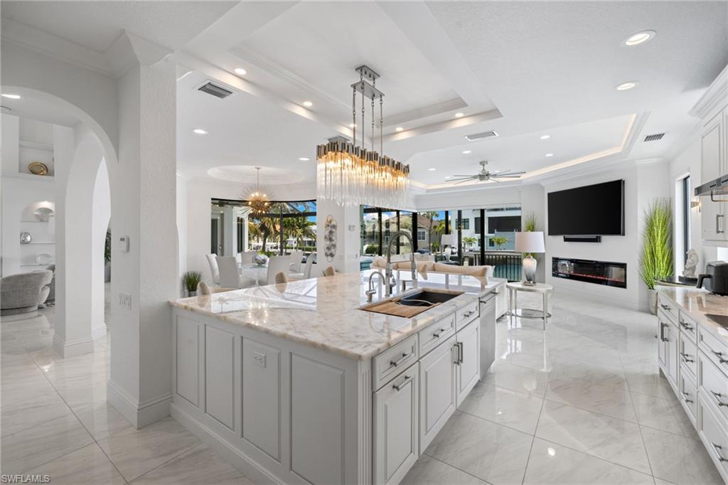 279 Heron Avenue Naples, FL 34108 - Photo 11 of 50 Gallery Image 11