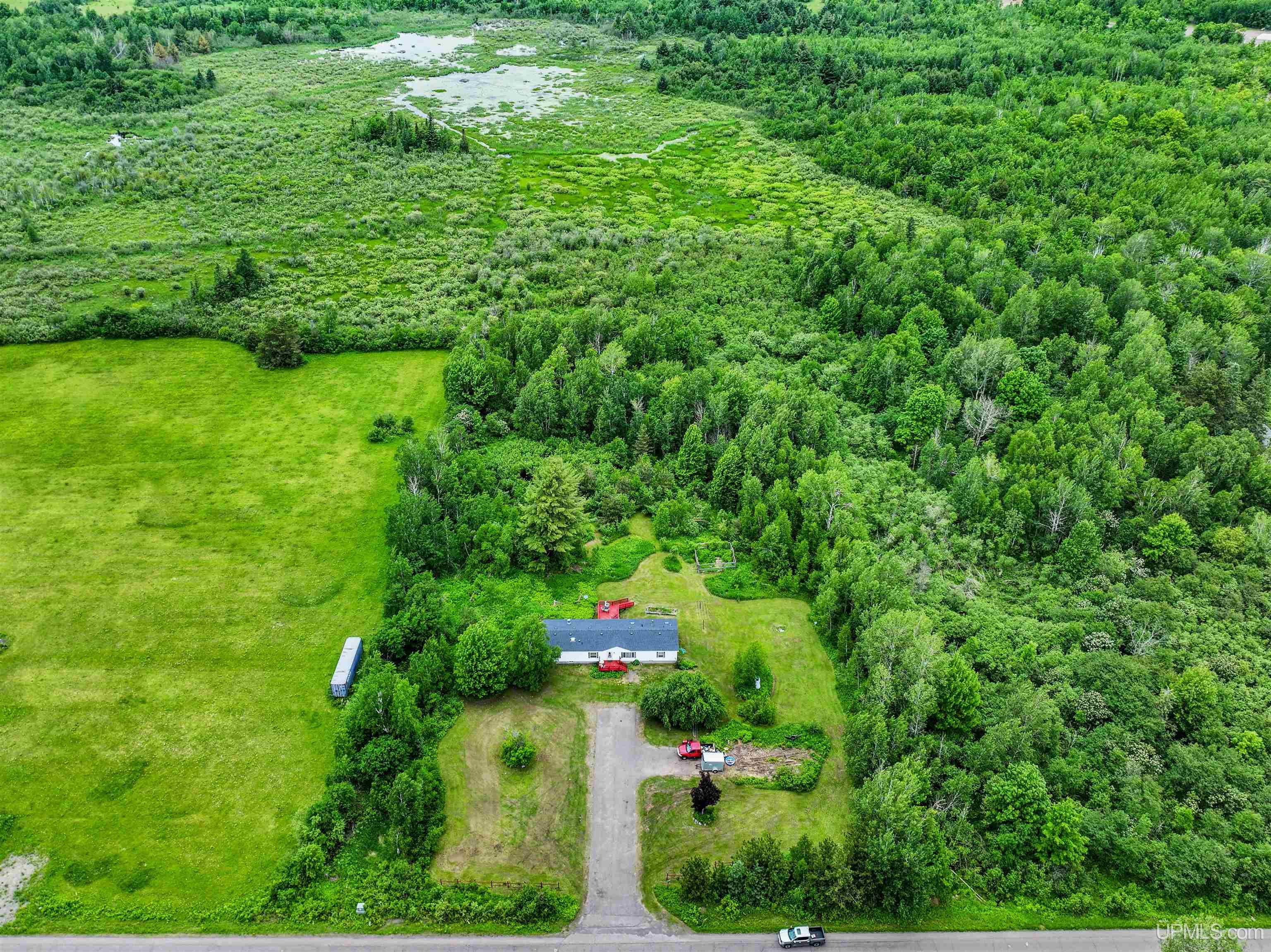 16022 Liminga Road Houghton, MI 49931 - Photo 1 of 35