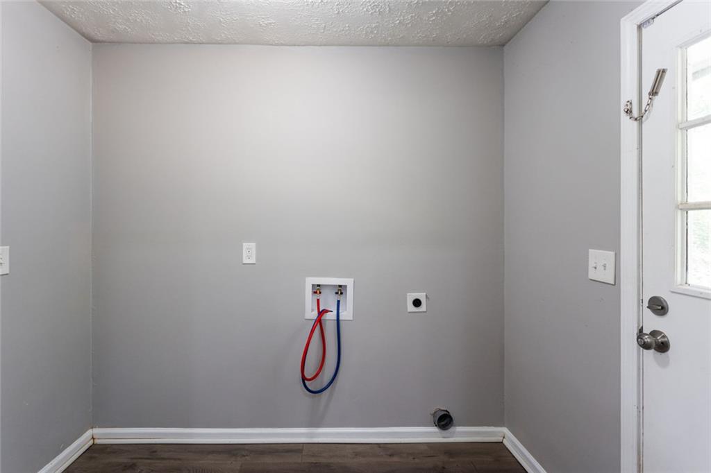 908 East Marable Street Monroe, GA 30656 - Photo 10 of 26
