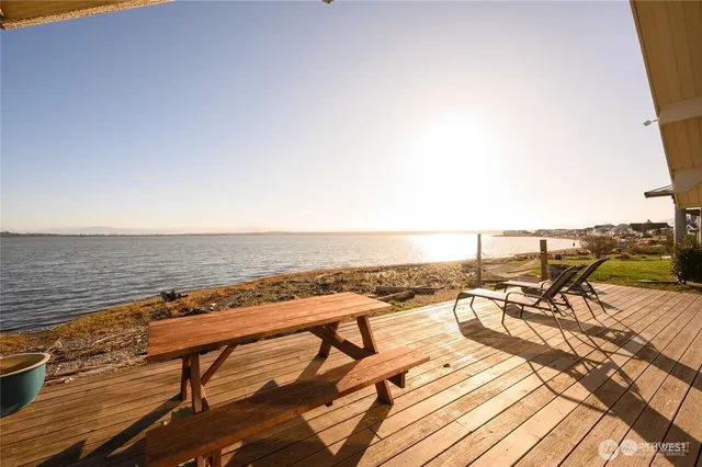 $865,000 | 4144 Saltspring Drive, Ferndale, WA 98248