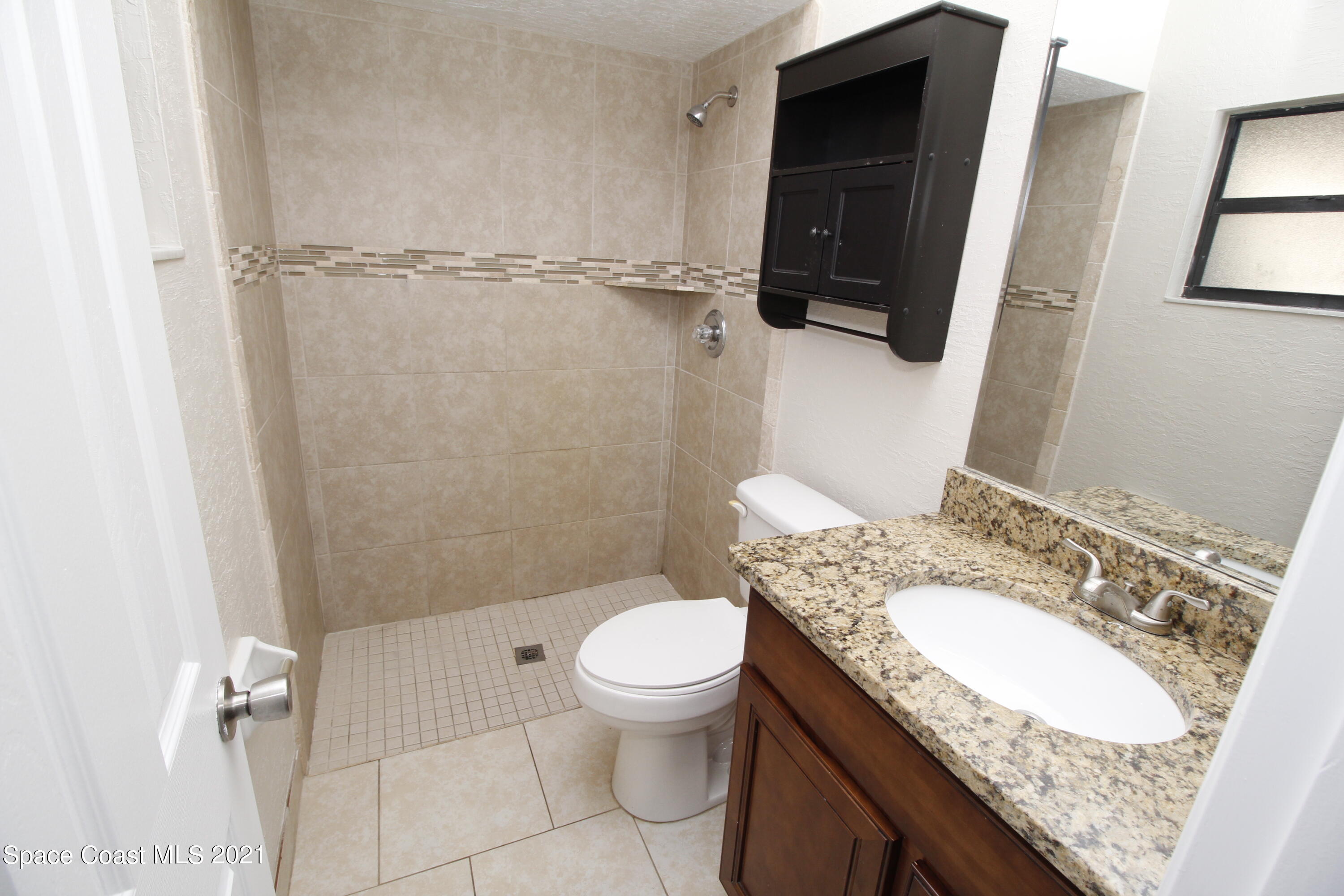 907 Commerce Road Southeast Palm Bay, FL 32909 - Photo 11 of 16 _MG_5457