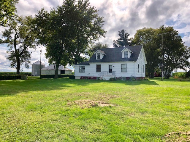 3255 North 1000 East Road Chebanse, IL 60922 - Photo 22 of 34 a front view of house with yard and green space