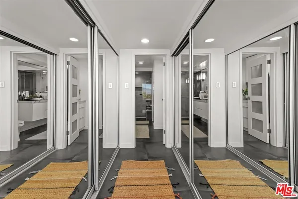 $5,800 | 4316 Marina City Drive, Unit 725, Marina del Rey, CA 90292