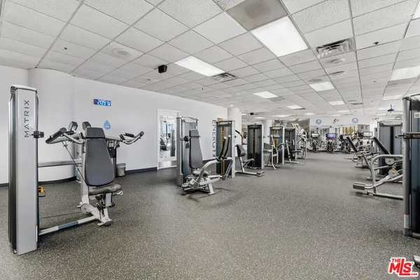 $5,800 | 4316 Marina City Drive, Unit 725, Marina del Rey, CA 90292
