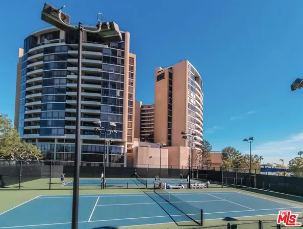 $5,800 | 4316 Marina City Drive, Unit 725, Marina del Rey, CA 90292