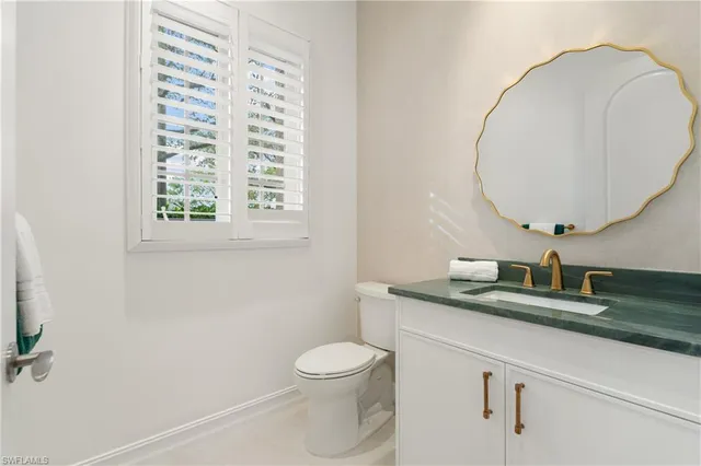 $2,595,000 | 4840 West Blvd Court, Naples, FL 34103