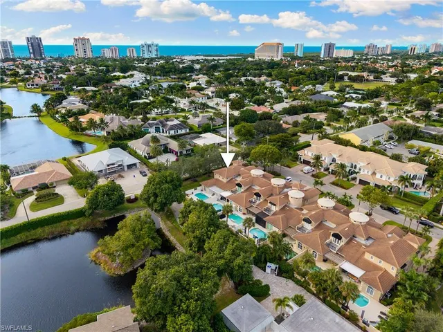 $2,595,000 | 4840 West Blvd Court, Naples, FL 34103