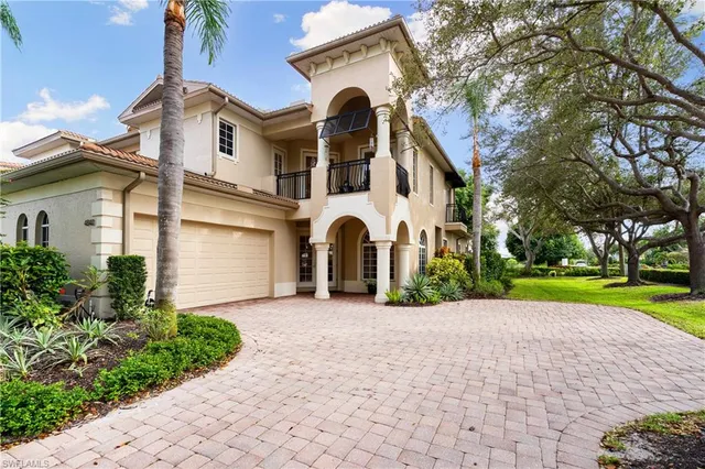 $2,595,000 | 4840 West Blvd Court, Naples, FL 34103