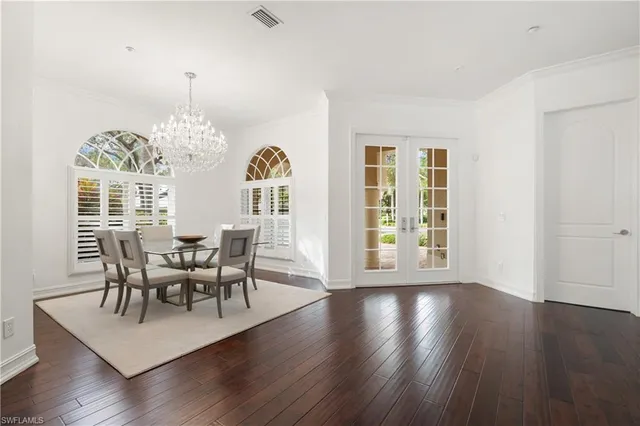 $2,595,000 | 4840 West Blvd Court, Naples, FL 34103