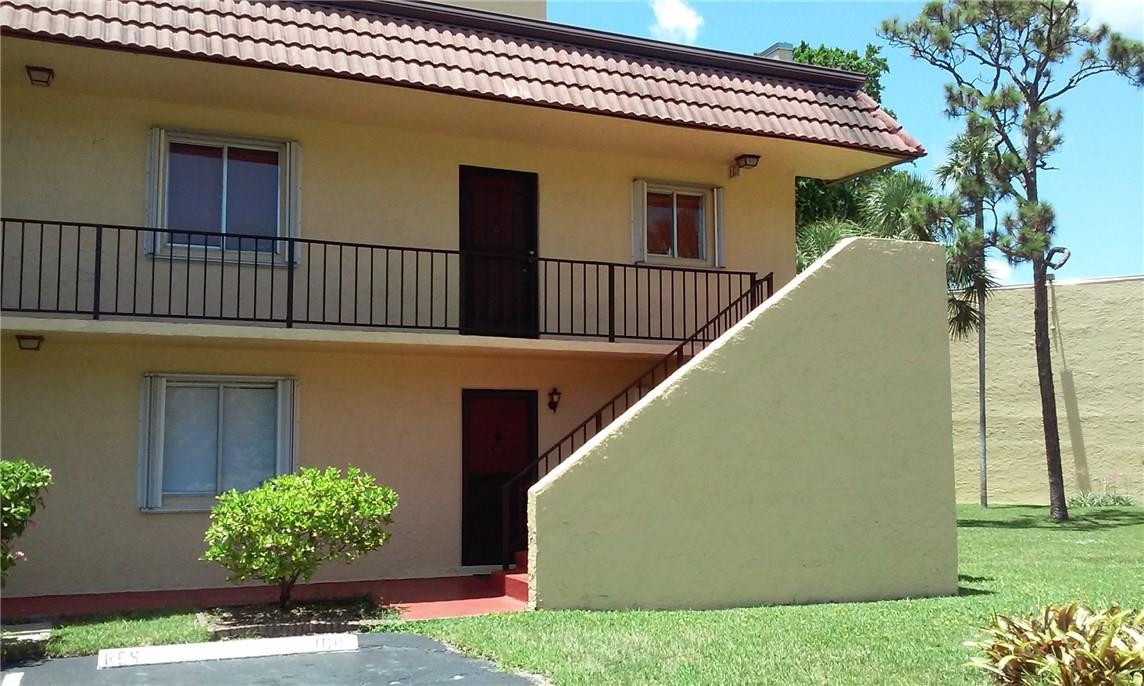 866 Southwest 9th St Circle Boca Raton, FL 33486 - Photo 1 of 16 Photo 1