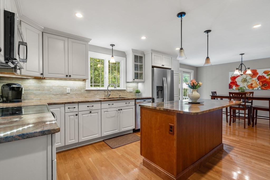 15 Juniper Road Andover, MA 01810 - Photo 3 of 22