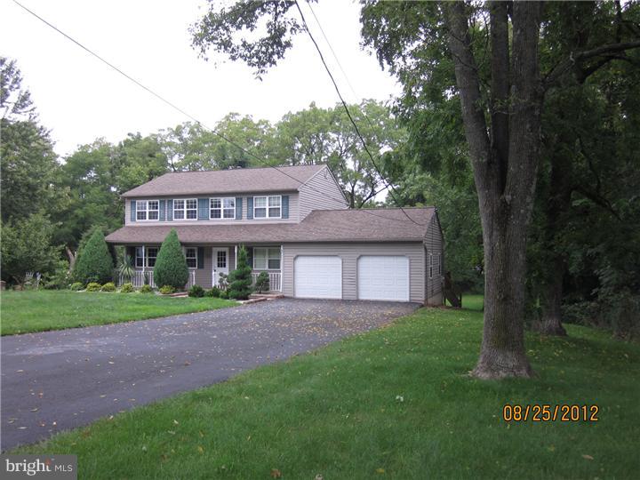 124 Crystal Road Colmar, PA 18915 - Photo 3 of 14 Exterior Front