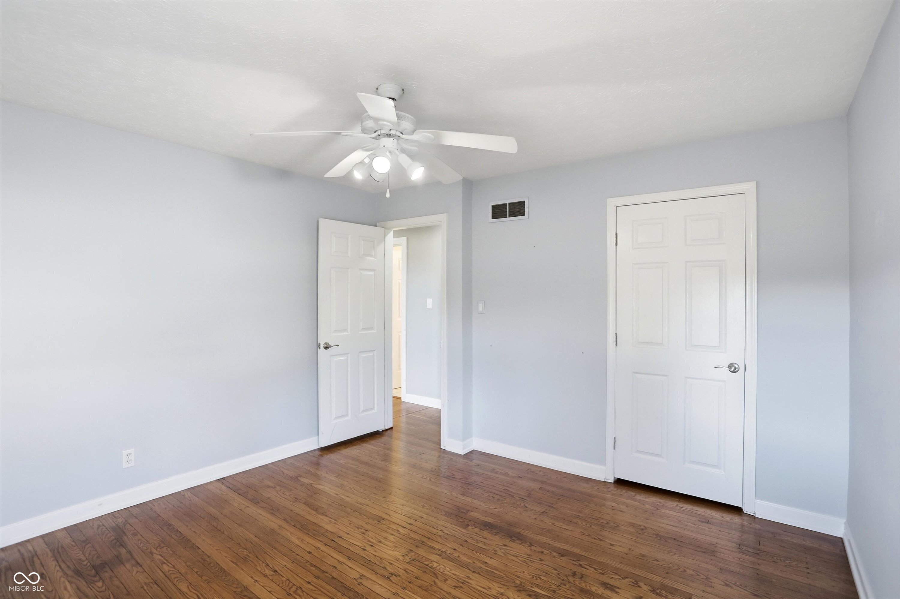7026 Spring Mill Road Indianapolis, IN 46260 - Photo 35 of 48