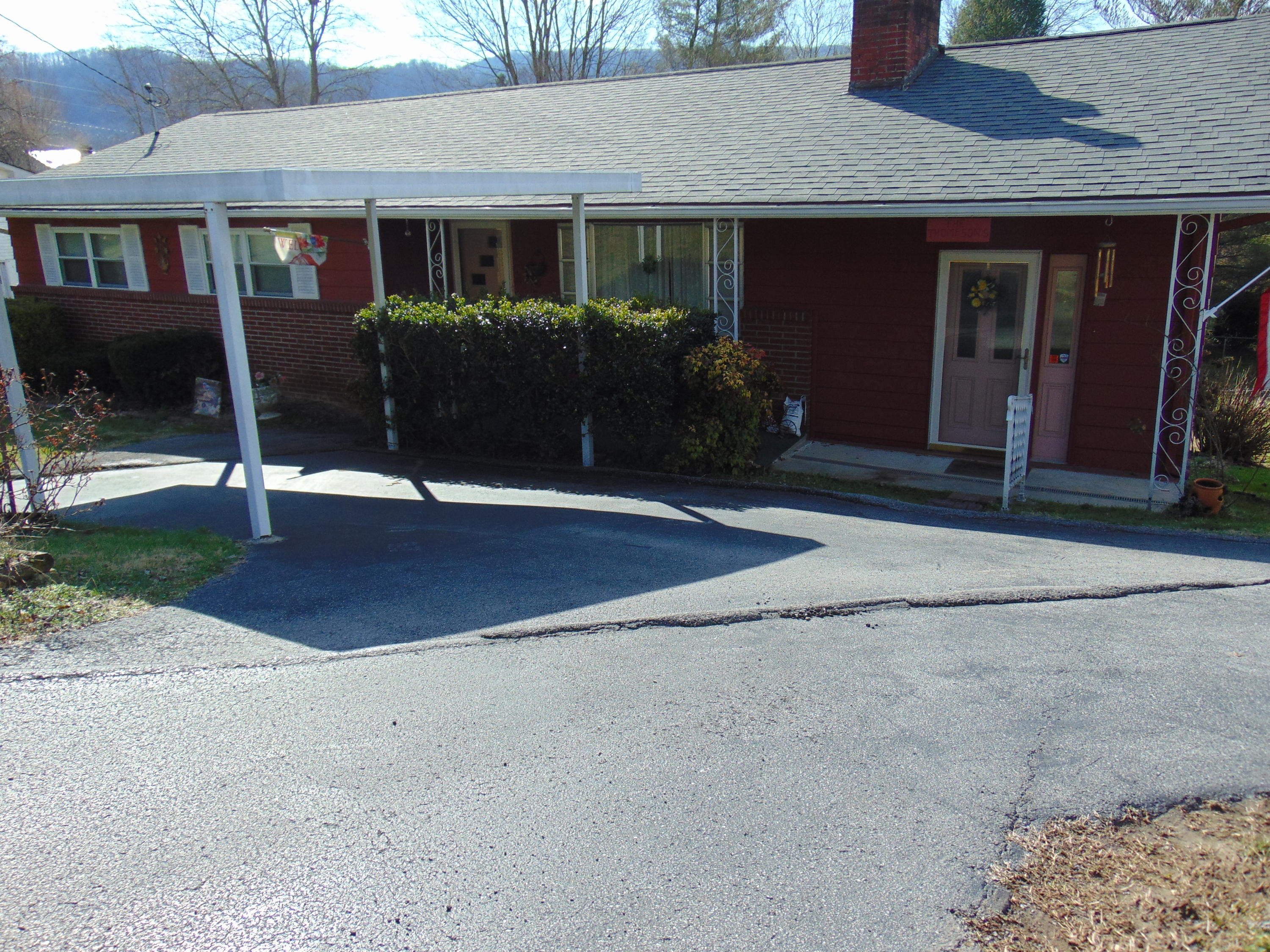 120 Alpine Road Middlesboro, KY 40965 - Photo 34 of 35 DSC00706