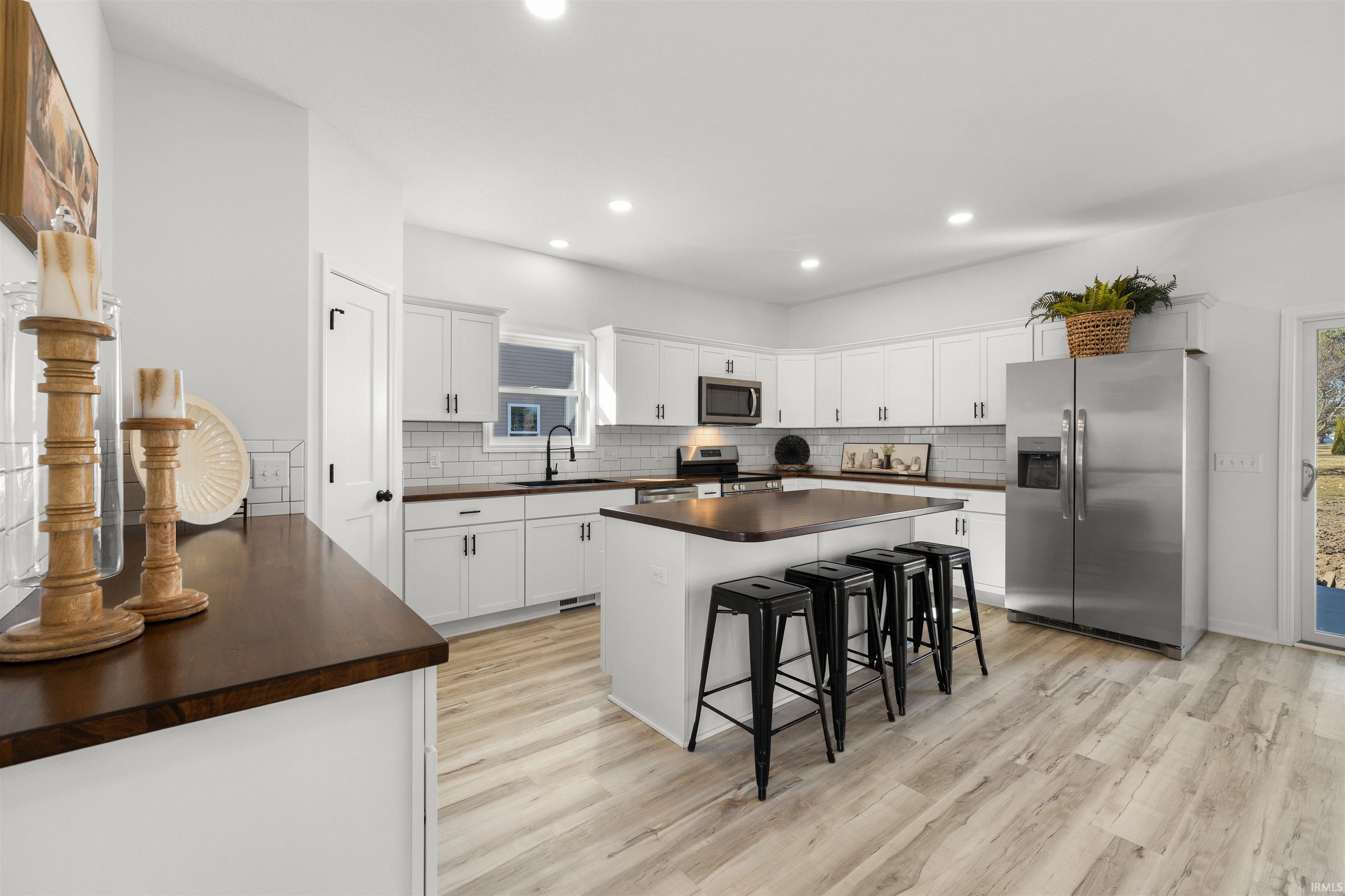 220 Allen Street Monroeville, IN 46773 - Photo 5 of 34