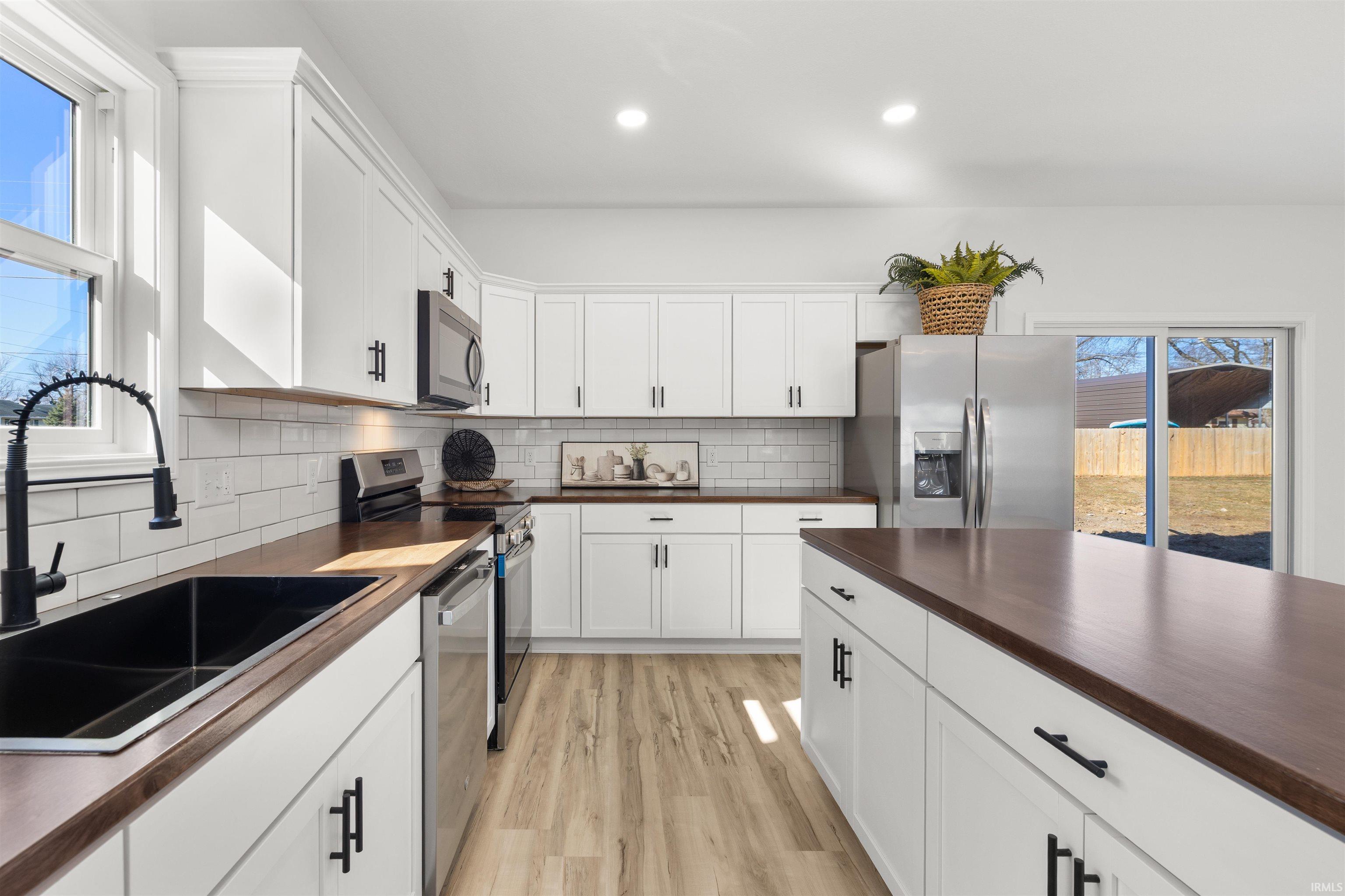 220 Allen Street Monroeville, IN 46773 - Photo 7 of 34