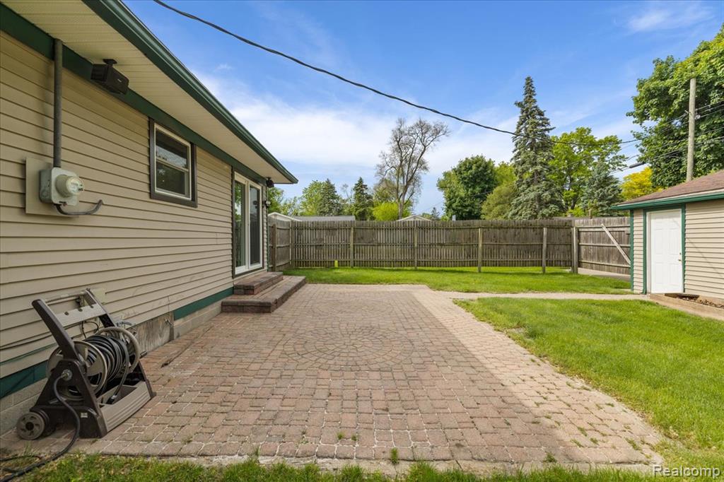 3500 Emmons Avenue Rochester Hills, MI 48307 - Photo 29 of 34