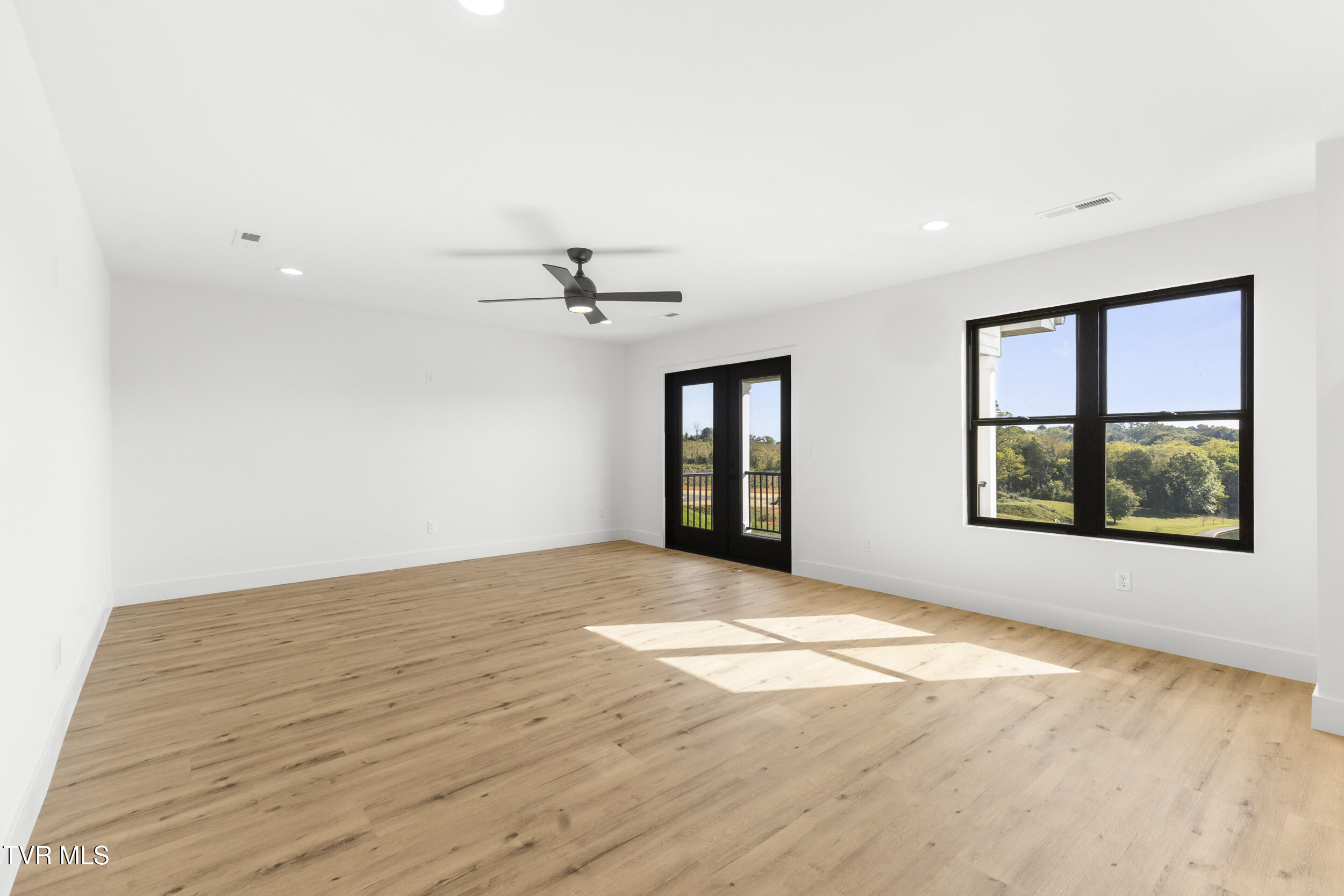 400 Noes Chapel Road Morristown, TN 37814 - Photo 23 of 45 25_img_4143